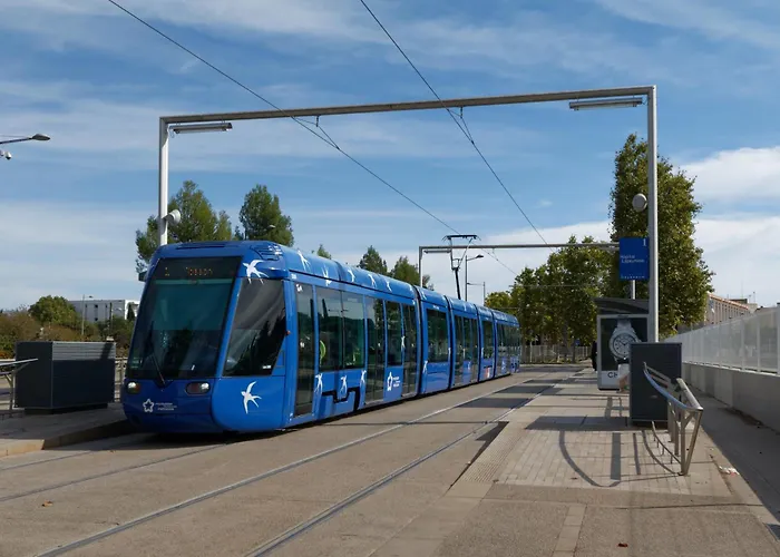 028- Chu Hopital, Appart 2Chambres, Parking, Tram